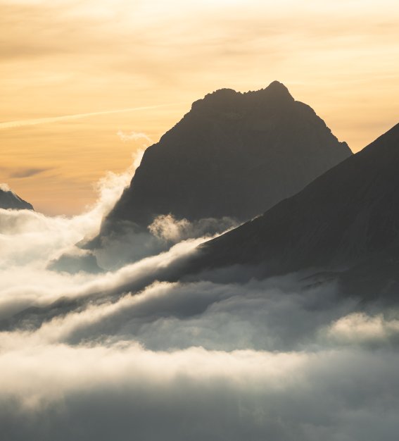 Berge im Wolkenmeer