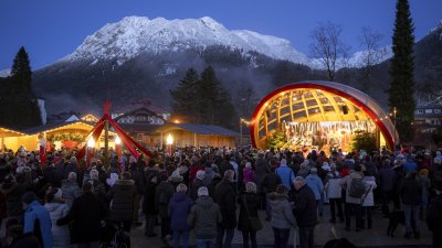 Alphornbläser beim Oberstdorfer Advent