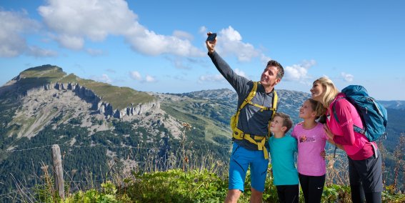 Die Allgäuer Alpen sind ein tolles Fotomotiv, denn diese leuchten sowohl im Sommer grün als auch im Winter weiß.