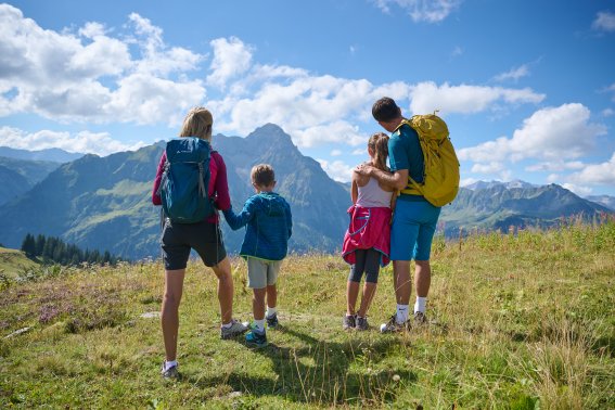 Wandern mit Kindern im Allgäu im Familienurlaub in Oberstdorf