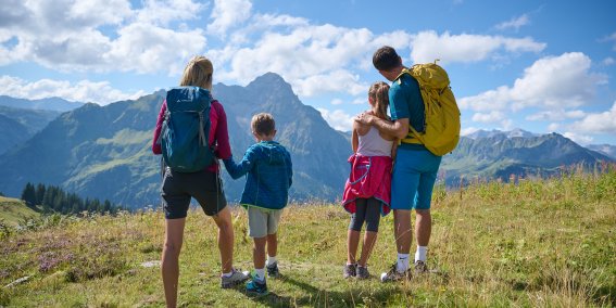 Wandern mit Kindern im Allgäu im Familienurlaub in Oberstdorf