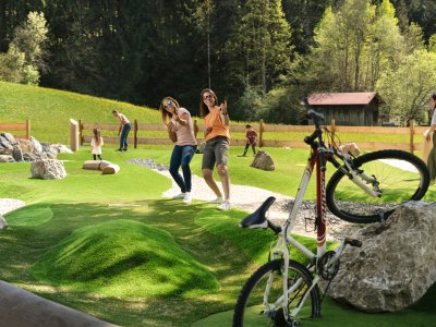 Beim Adventure Golf in Deinem Oberstdorfurlaub kommt garantiert keine Langeweile auf