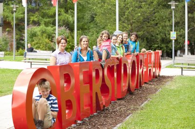 Der Kurpark als Treffpunkt in Oberstdorf Ob für Erholungssuchende, bei Events und Empfängen, der Kurpark ist Treffpunkt in Oberstdorf.