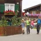 Mit der Familie unterwegs beim Wandern in Oberstdorf