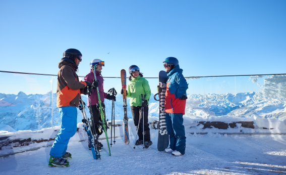 Die moderne Gipelstation am Nebelhorn