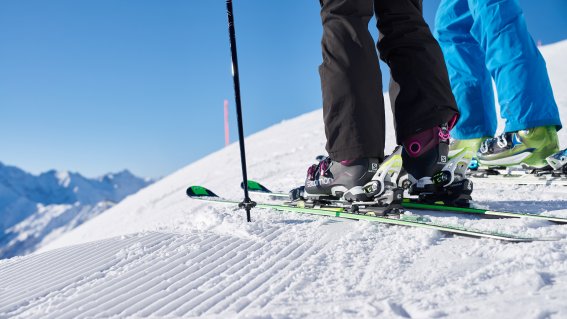 Deutschland größtes Skigebiet Oberstdorf/Kleinwalsertal bietet mit seinen rund 130 Pistenkilometern Skivergnügen für jedes Alter.