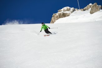 Das perfekte Terrain für jeden Skihasen Oberstdorf/Kleinwalsertal, mit seinen 4 großen Skigebieten, bildet die perfekte Region für jeden Skihasen der einen einzigartigen Winterurlaub sucht.