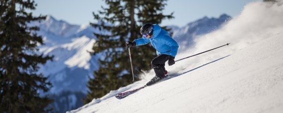 Skifahren im Bolsterlang Skigebiet an der Hörnerbahn