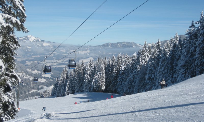 Wer diese Piste sieht, dem jucken schon die Beine. Das Allgäu lässt keine Wünsche offen, egal welcher Schneesport Sie aus dem Haus treibt.