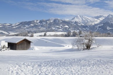Winterurlaub im Allgäu - Schneebedeckte Täler Winterurlaub im Allgäu - Schneebedeckte Täler