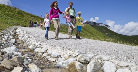 Familienwanderung am Burmiwasser