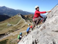 Der Klettersteig an der Kanzelwand ist für Anfänger bestens geeignet. Ängste überwinden und Bergmomente sammeln