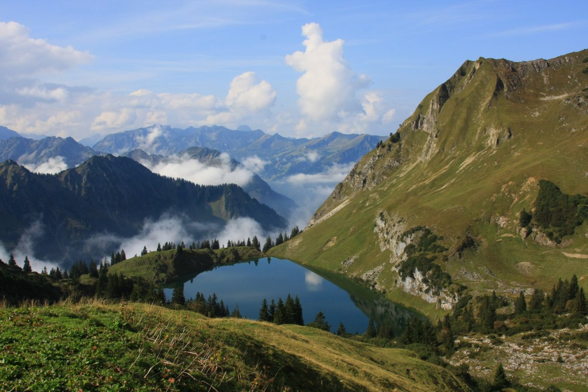 Das Nebelhorn - Gipfel so weit das Auge reicht - Borderherz® Outdoorblog