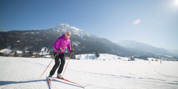 In kaum einer anderen Wintersportart kann man die Stille und den Zauber der Winterlandschaft so intensiv genießen und gleichzeitig etwas für seinen Körper und Gesundheit tun.