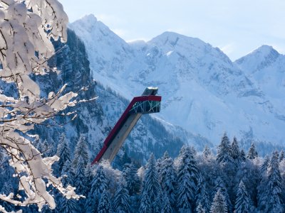 Die imposante Skiflugschanze in Oberstdorf