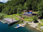 Ideal zum Baden im Sommerurlaub in Oberstdorf im Allgäu. Naturbad am Freibergsee