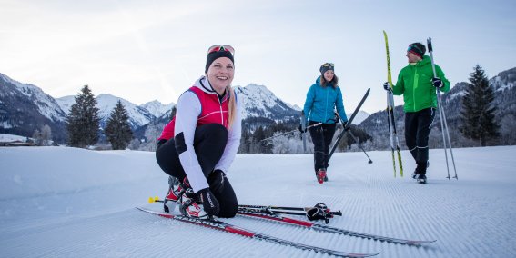 Winterurlaub im Allgäu bedeutet Spaß, Action und ganz viel Abwechslung. Mit den Wintersportaktivitäten lässt sich der Urlaub ganz individuell gestalten.