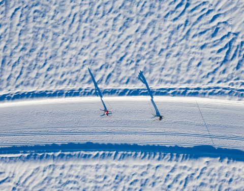Auf kilometerlangen, bestens präparierten Langlauf Loipen lässt sich das märchenhafte Allgäu im Winter bestens bewundern.