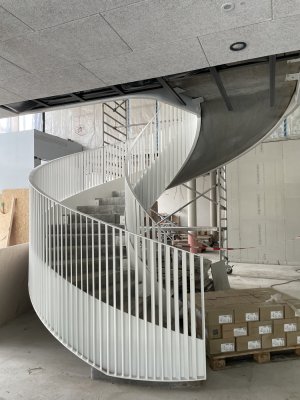 Wendeltreppe zur Liegegalerie