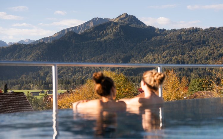 Herbst im Infinity-Pool