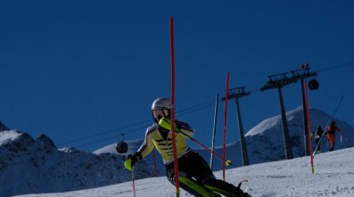 Elina beim Skifahren
