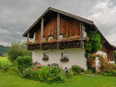 Blumenschmuck der Familie Weiler