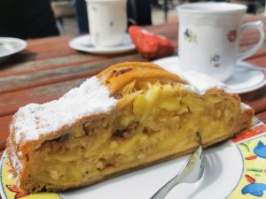 Apfelstrudel
