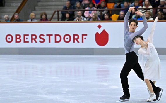 Lilia SCHUBERT Nikita REMESHEVSKIY