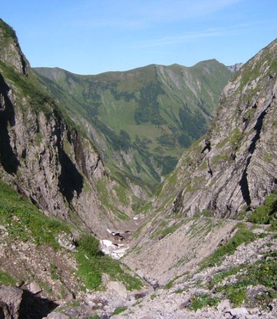Kemptner Hütte, Hüttenanstieg  - Blick durch das Sperrbachtobel in Richtung Trettachtal