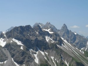 Kratzer, im Hintergrund Hochfrottspitze, Mädelegabel und Trettachspitze
