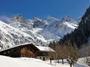 Einödsbach Winter quer Tourismus Oberstdorf