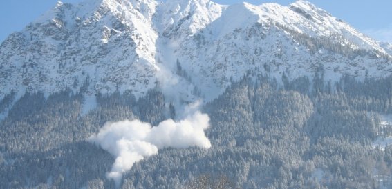 Lawinensprengung Bachtel