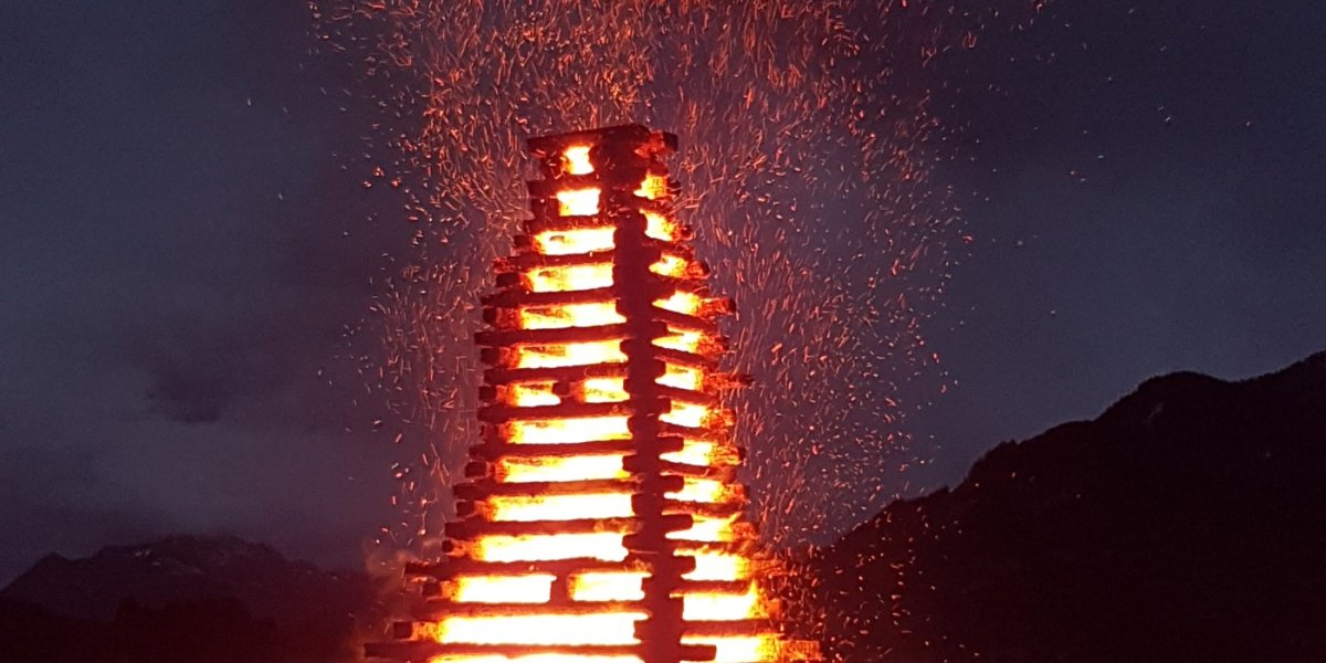 Funkenfeuer Karatsbichl