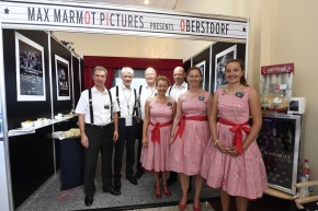 Fesche Mädels und g´standene Burschen