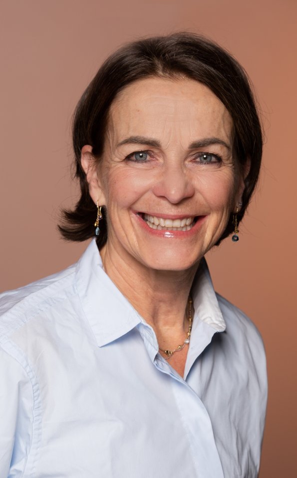 011 Alexa Schwendinger