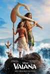Auf der Insel Motunui wird seit jeher die Göttin der Natur namens Te Fiti angebetet. Doch der Halbgott Maui (Dwayne Johnson) stahl ihr einst ihr Herz, um der Menschheit die Macht des Erschaffens zu geben. Seitdem ist ein Ungleichgewicht auf der Erde. Inmitten dieses Szenarios muss die junge Vaiana (Catherine Laga’aia), Tochter des Stammesanführers Chief Tui (John Tui), für ihre eigene Überzeugungen gegen die Wünsche ihres Vaters vorgehen. Obwohl die natürlichen Ressourcen auf ihrer Insel schwinden und eine Schifffahrt aufs Meer neue Möglichkeiten bereit halten, ist ihr Vater fest davon entschlossen Vaiana auf der Erde zu behalten. Mit Hilfe ihre Großmutter Tala (Rena Owen) gelingt es Vaiana schließlich doch in See zu stechen. Sie soll Halbgott Maui finden, der dazu imstande ist, für das Gleichgewicht auf der Erde zu sorgen. Doch der Halbgott wirkt anfangs sehr von sich eingenommen und weniger kooperationsbereit, wie angenommen. Es warten große wie gefährliche Abenteuer auf Vaiana auf großer See. Vaiana-payoff-sm
