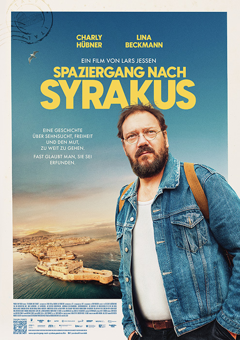Paul Gompitz (Charly Hübner) träumt von einer Reise, die in der DDR des Jahres 1982 nahezu unmöglich scheint: Einmal nach Syrakus und zurück. Inspiriert vom Schriftsteller Johann Gottfried Seume möchte der Rostocker nach Sizilien reisen, um dessen berühmten Fußmarsch nachzuvollziehen. Doch sämtliche offiziellen Wege scheitern. Weder eine Besuchsreise noch eine Studienfahrt werden genehmigt. Für Paul bleibt nur ein riskanter Ausweg: die Flucht aus der DDR. Das Besondere daran ist jedoch sein Ziel. Er will nicht im Westen bleiben, sondern anschließend wieder zurück in seine Heimat an die Ostsee – zu seiner Frau Anne (Lina Beckmann).
