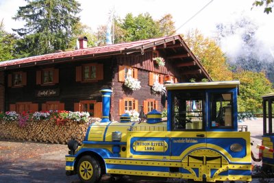 Oberstdorfer Marktbähnle auf dem Berggasthof Laiter