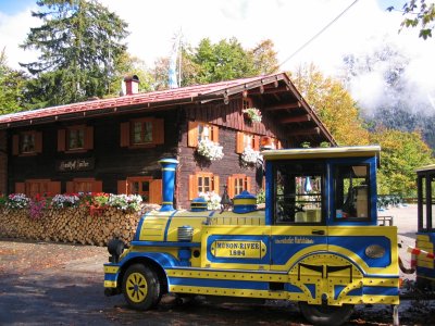 Oberstdorfer Marktbähnle auf dem Berggasthof Laiter