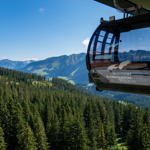 Die Ifenkabine über dem Kleinwalsertal