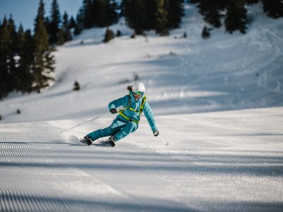 Die frische Piste hinab