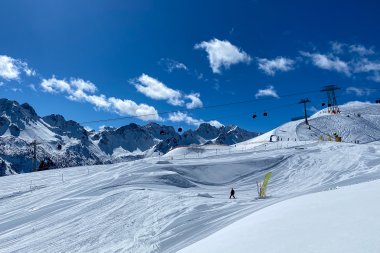 Crystal Peak Seitenansicht