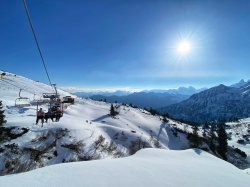 In der Zweiländerbahn