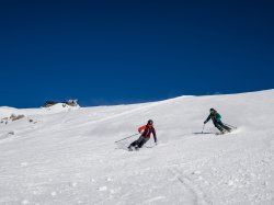 Skifahren zu zweit