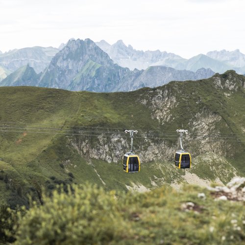 Nebelhornbahn in der Bergwelt
