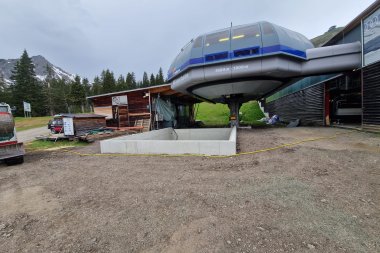 die neue Wanne für den Förderband am Einstieg Möserbahn Talstation