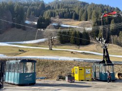 abmontierte alte Kabinen