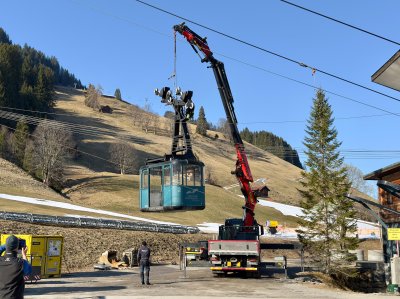alte Kabine wird abmontiert