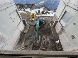 Bagger in Bergstation