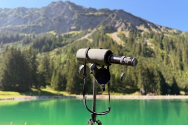 Spektiv am Speichersee